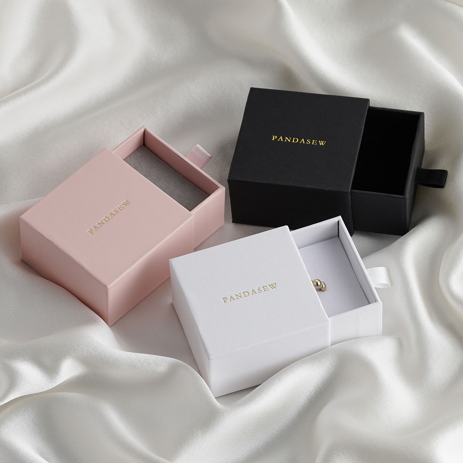 small gift box packaging