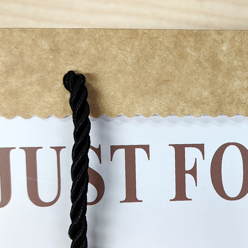 Customized Eco Friendly Printed Small Paper Rope Handle Bags For Sweets (4).jpg