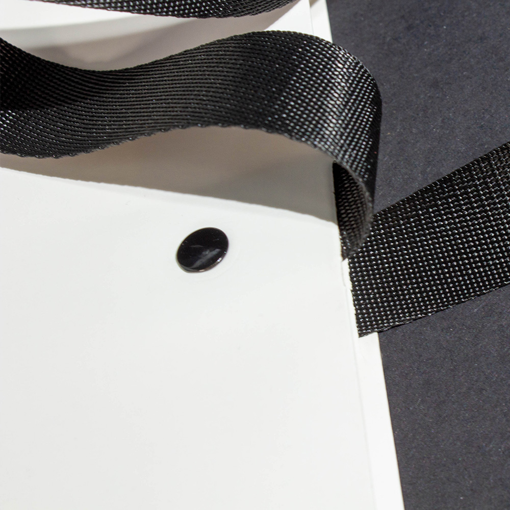 Fancy Designer Waterproof Rivets Paper Present Wrapping Bags (5).jpg