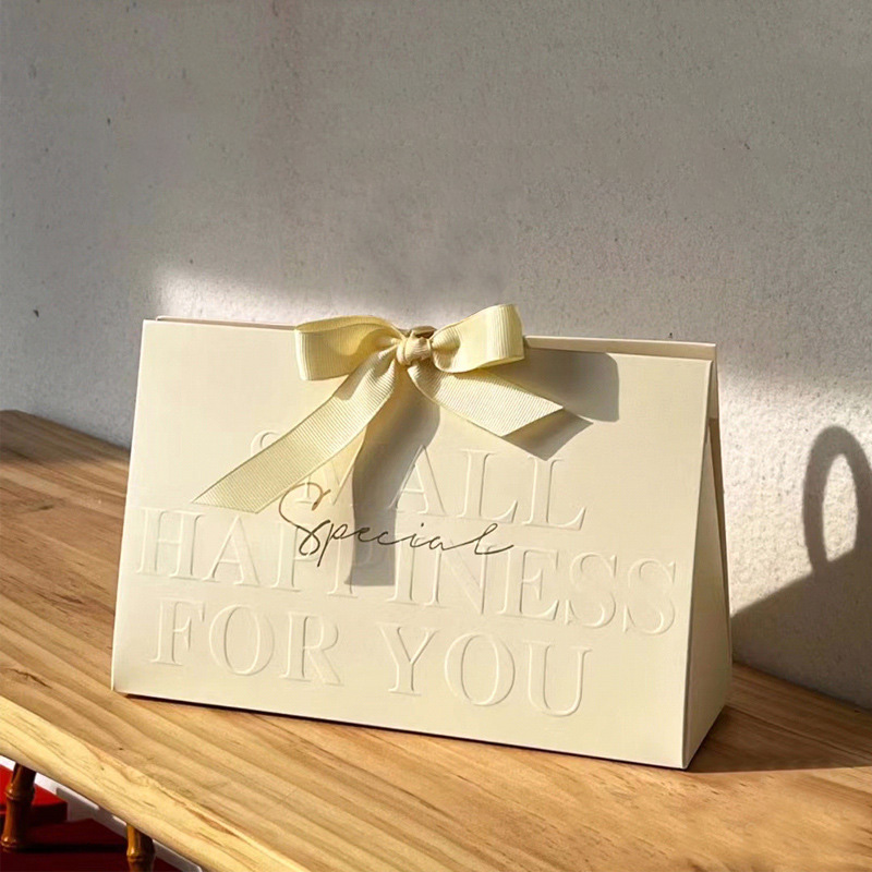 Printed Small Paper Square Gift Bags Packaging With Handles  (3).jpg