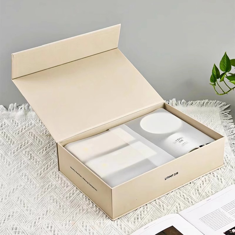 Customized  Personalised Book Type Flat Pack Gift Boxes Magnetic (4).jpg