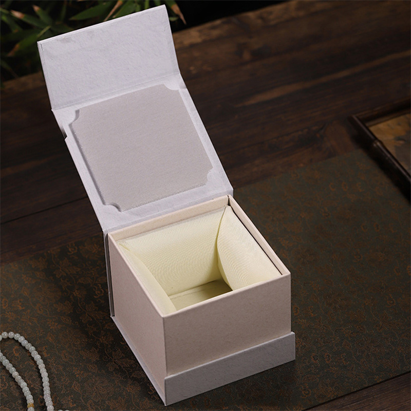 Customized Book Type Rigid Magnetic Cardboard Gift03.jpg