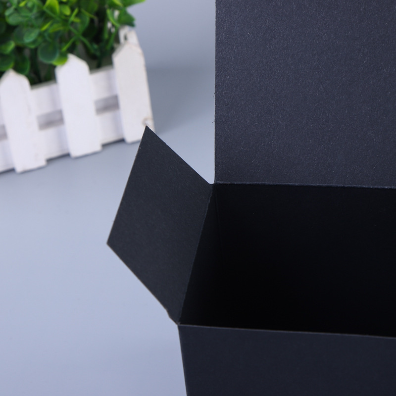 Customized Black Card With Foldable Silver Foil St04.jpg