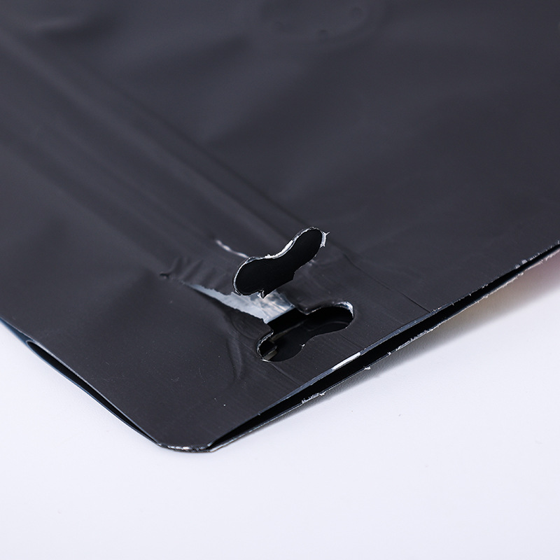 Custom Design Aluminum Coffee Bags Stand Up Pouches Design With Valve (5).jpg