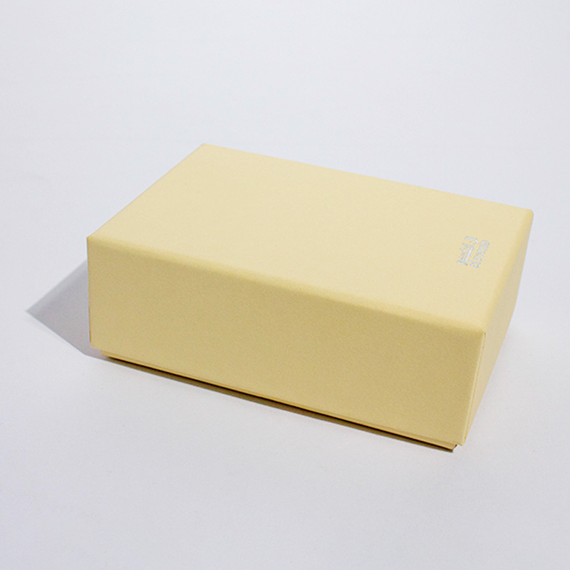 Custom Hot Stamping Silver Process Cardstock Inner Tray Lipstick Container Boxes Packaging With Logo2.jpg